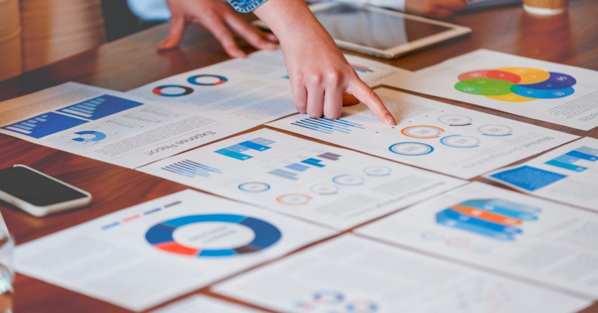 Build a Data Warehouse for Hubspot CRM in 10 minutes.