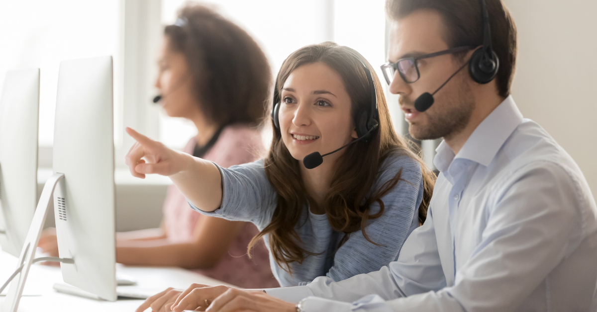 There are a lot of choices when it comes to sales coaching software – here are 5 key features to pay attention to.